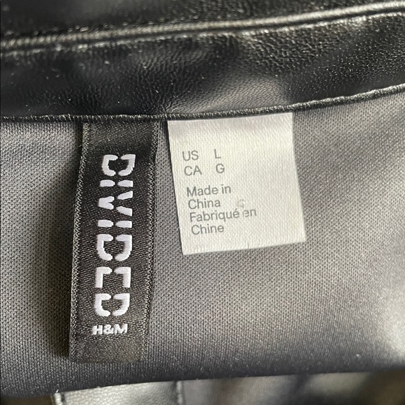 H&M Divided Black Faux Leather Belted Shirt Dress - Picture 6 of 8